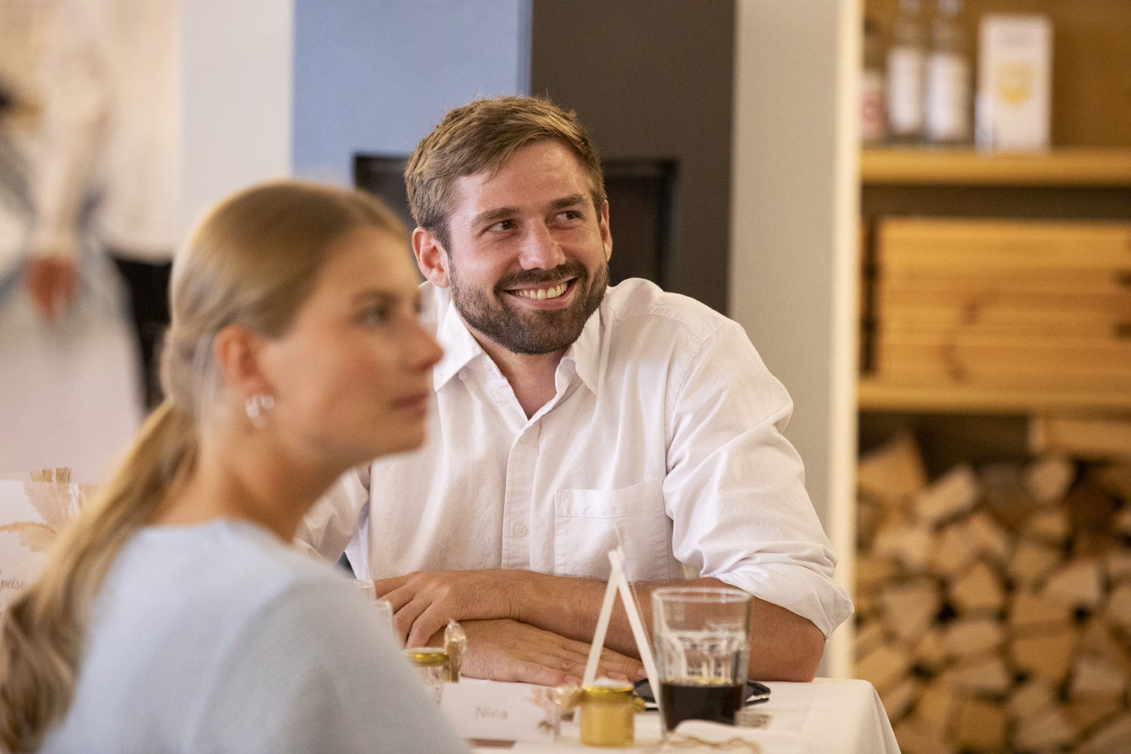 Lachende Gäste Hochzeit Stuttgart